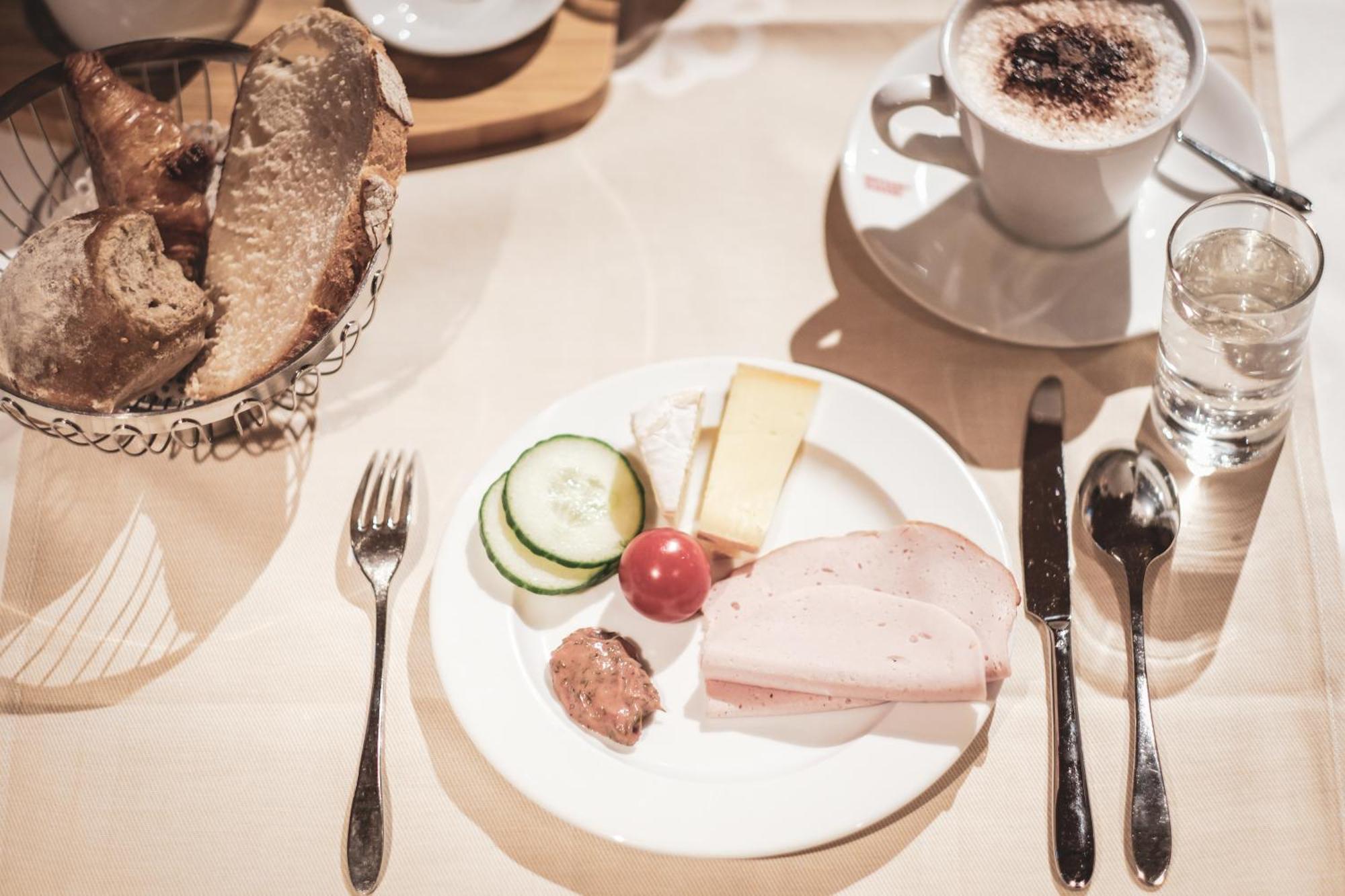 Romantik Hotel Baeren Duerrenroth Екстериор снимка