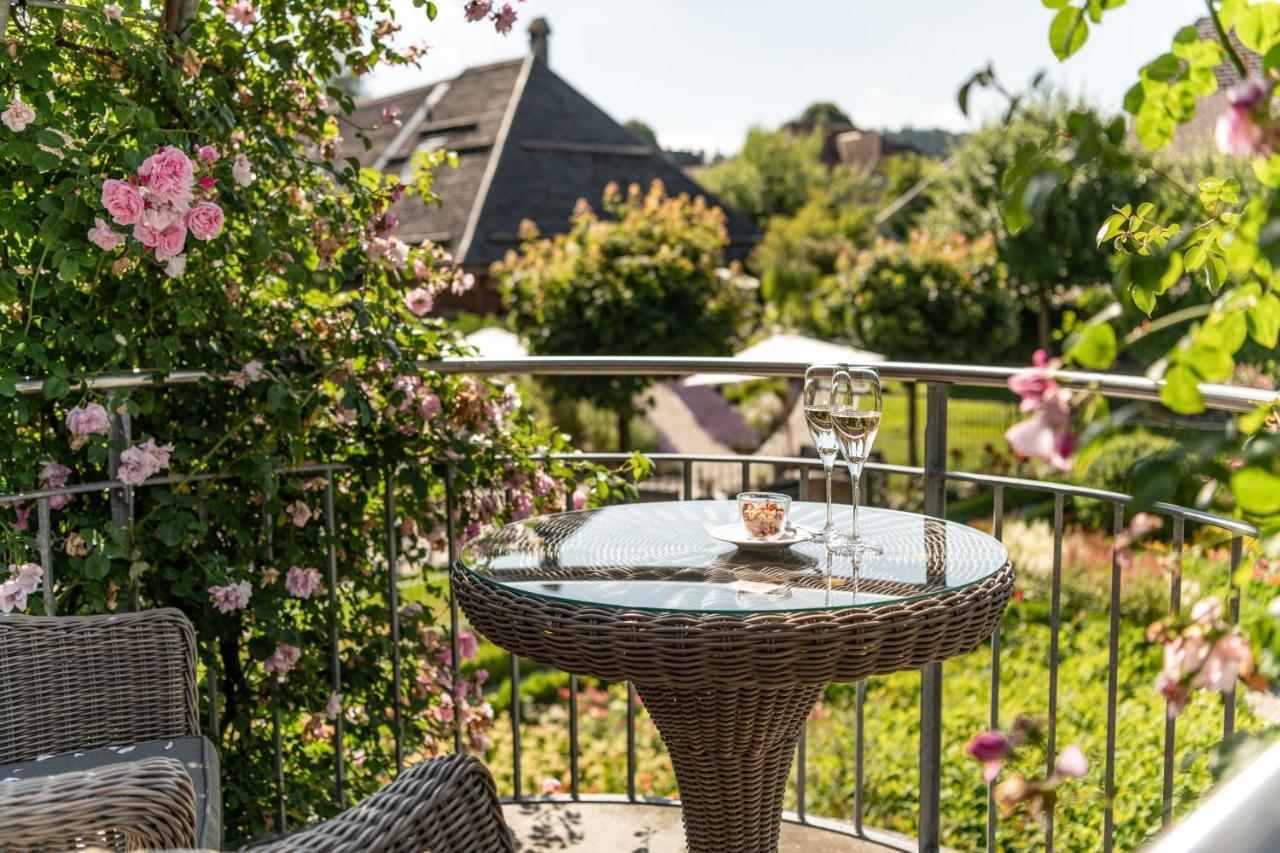 Romantik Hotel Baeren Duerrenroth Екстериор снимка